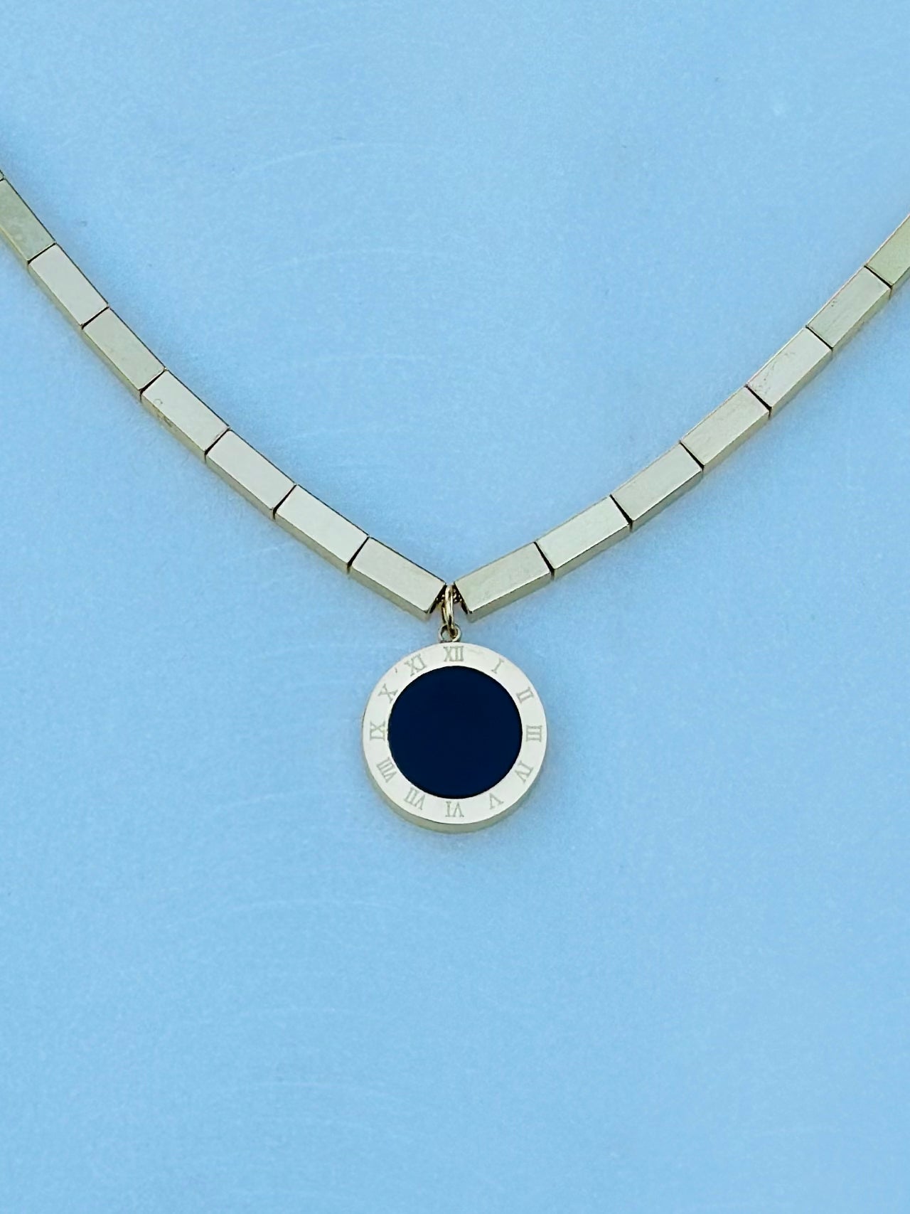 TIMELESS NECKLACE