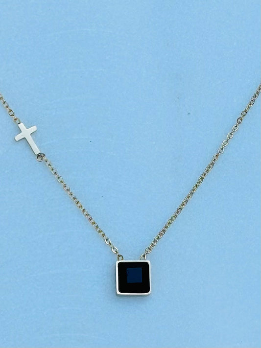 BLACK PENDANT