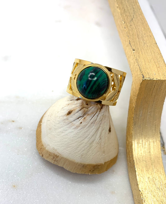 GREEN EMERALD RING